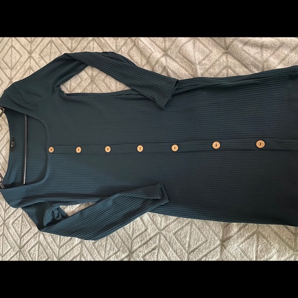 Long sleeve stretchy dress - Picture 1 of 4